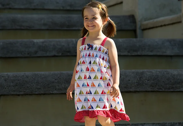 Schnittmuster Kinderkleid mit Smoknähten