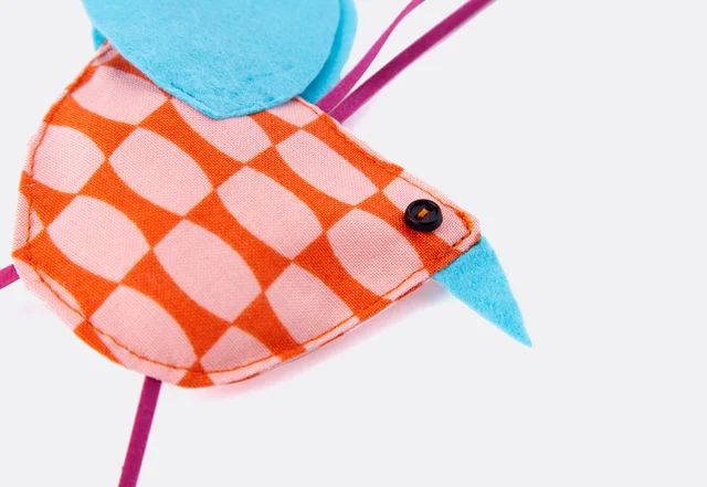 Küken Auge aufnähen