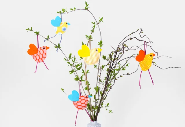 Anleitung Stoffküken Osterstrauch Dekoration 