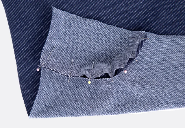 Taschenspiegel anstecken