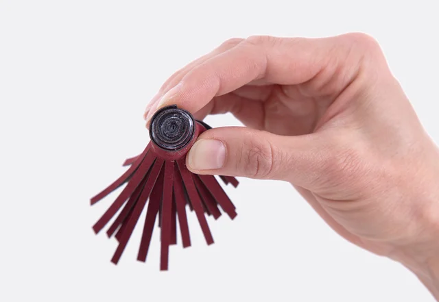 Tassel selber machen eingerollt Detail Tassel selber machen eingerollt Detail