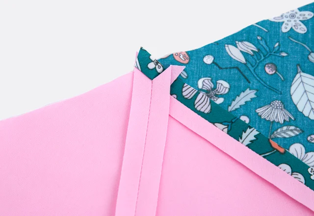 Blumenuntersetzer, Seiten aneinander nähen, Rückseite