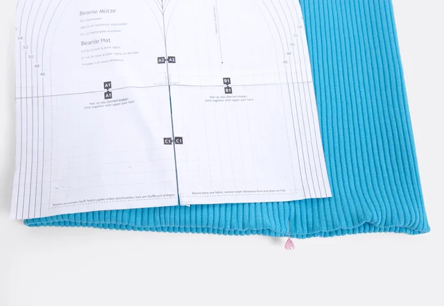 Hipster Beanie selber nähen Strickstoff anlegen