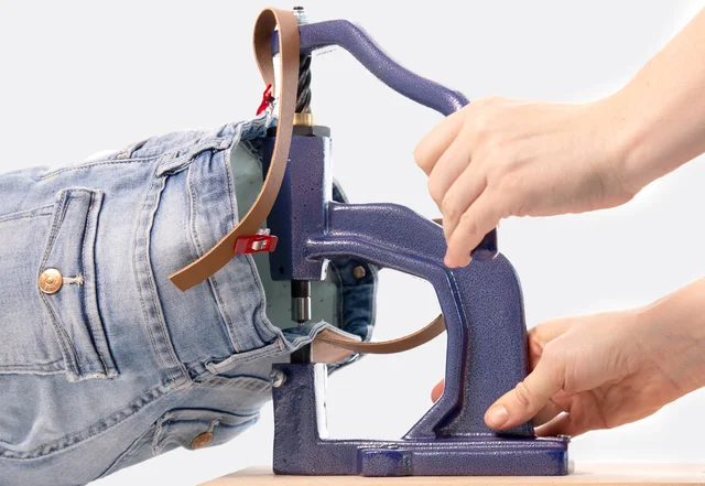 Nähanleitung Upcycling Utensilo - Träger befestigen 