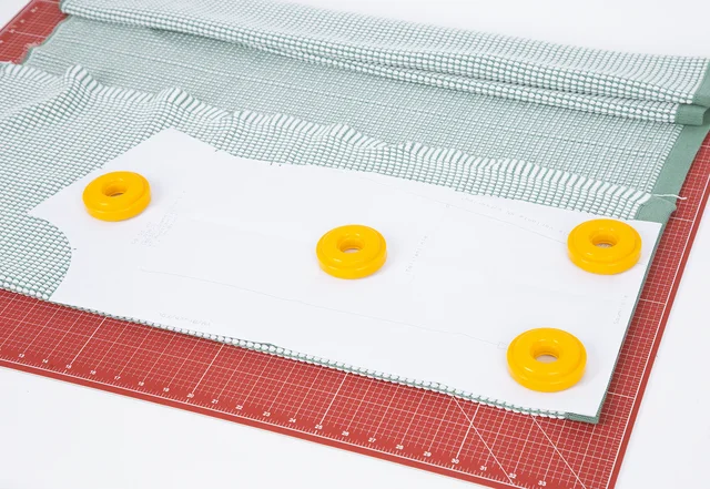 Strickpanel Pullover Vorderteil zuschneiden Anleitung