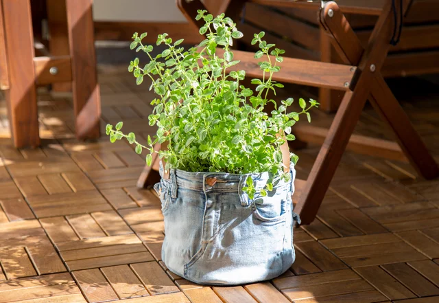 Tutorial Jeans-Utensilo für Balkon oder Terasse Tutorial Jeans-Utensilo für Balkon oder Terasse