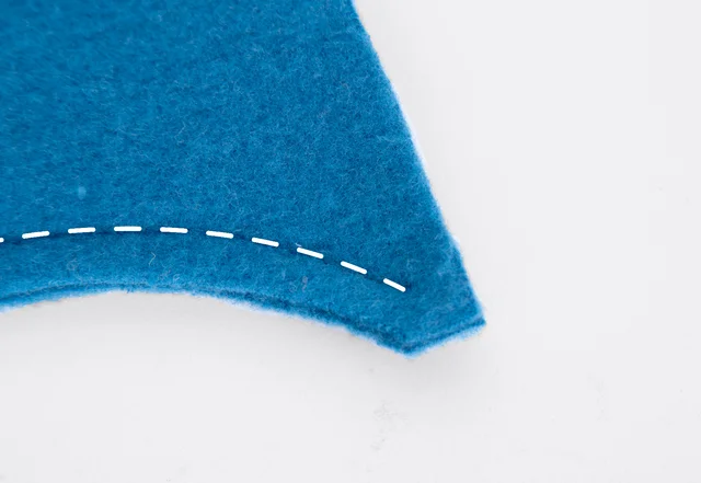 Vorderteil annähen: Ecke treffen aufeinander