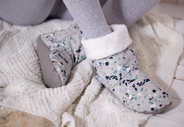 Kuschel-Hausschuhe mit Schritt für Schritt Nähanleitung selber machen