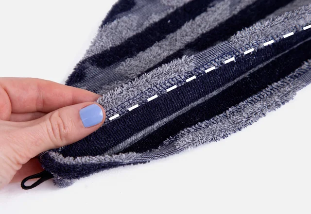 Turban Handtuch Kante mit 1,5 cm umnähen