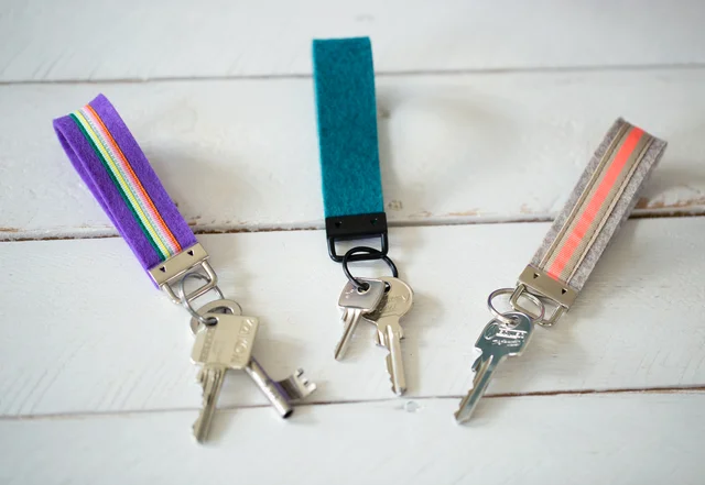 Schlüsselanhänger aus Filzresten nähen