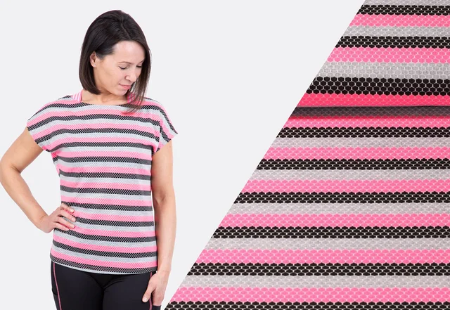 Sportoutfit Streifenstoff