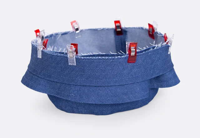 Krempe und Schweißband an Deckel nähen