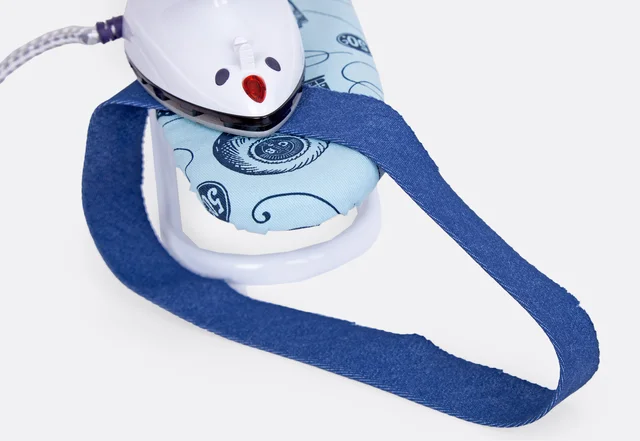 Schweißband zu Ring schließen und ausbügeln