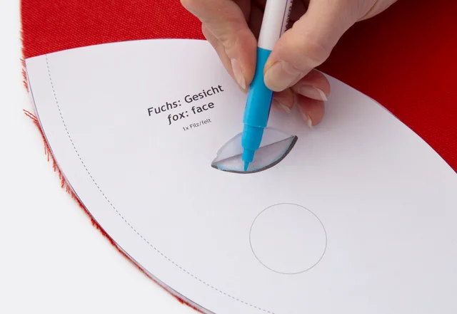 Kinderrucksack DIY Schablone Augen aufzeichnen