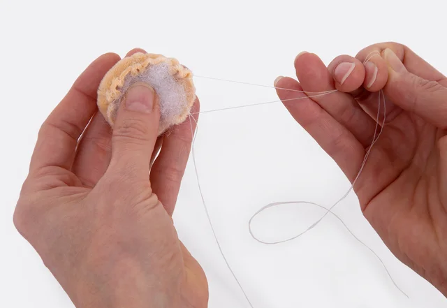 Anleitung Wichtel Knollnase mit Watte nähen