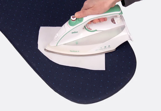 Vliesofix für Filzapplikation aufbügeln