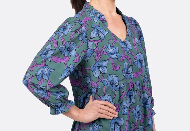 Schnittmuster Damenkleid mit Gratis Rüschenkragen