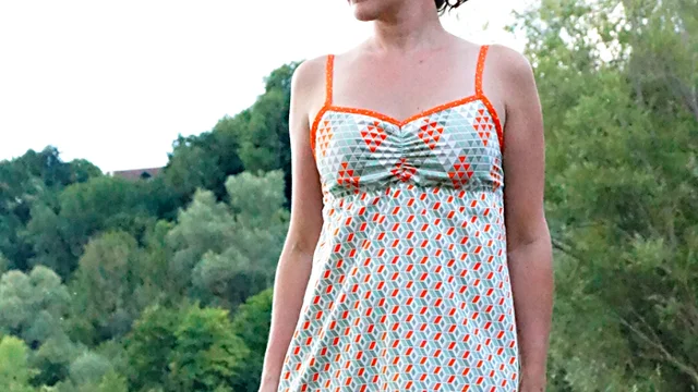 Sommerkleid mit Smoknähten aus pattydoo Stoffen Sommerkleid mit Smoknähten aus pattydoo Stoffen