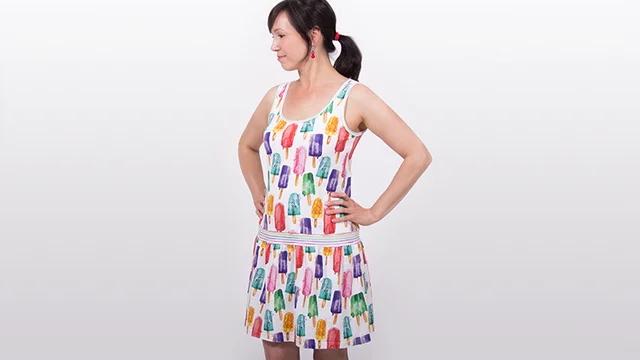 Schnittmuster Damentop zum Damenkleid verlängern