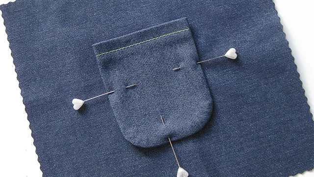 tasche-mit-stecknadeln-positionieren