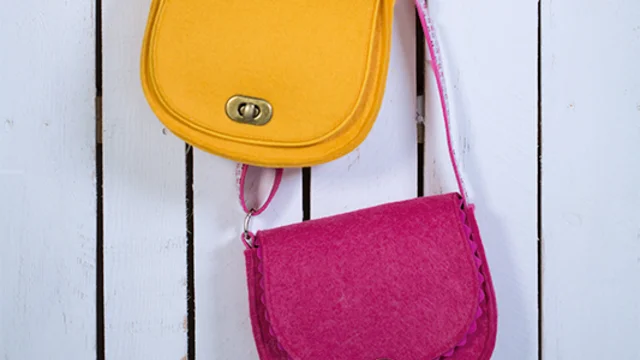 Filztasche mit Gurtband