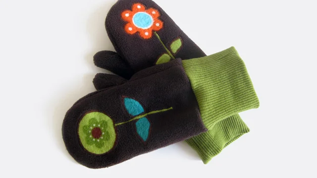 Nähanleitung mit gratis Schnittmuster Kinderhandschuhe nähen