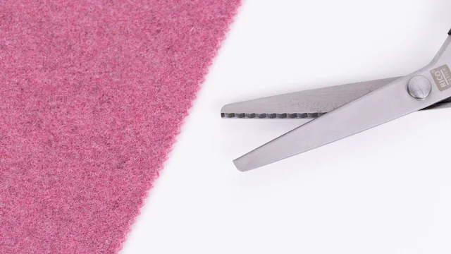 Schnittkante der Zickzackschere