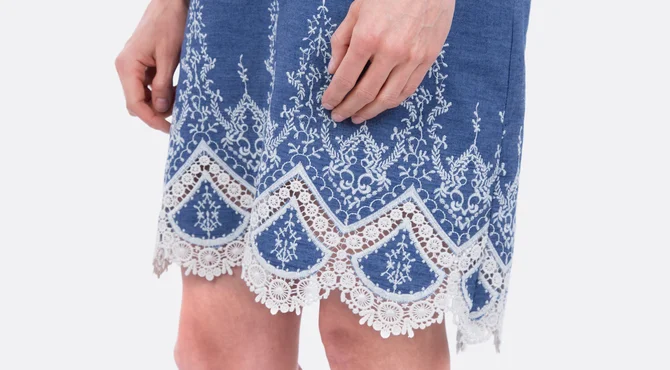 Schnittmuster Kleid aus Chambray mit Spitzenstoff