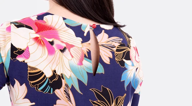 Schnittmuster Kleid Anleitung Schlitz Knopf