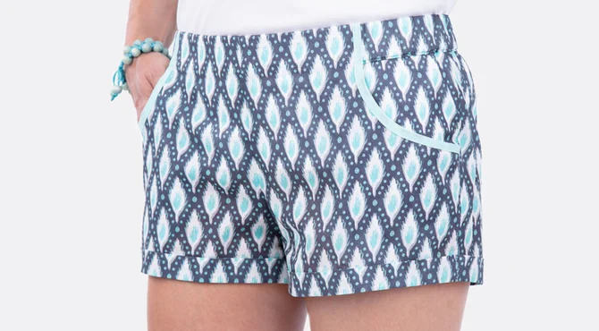 Sommerhose Tutorial Taschen einfassen