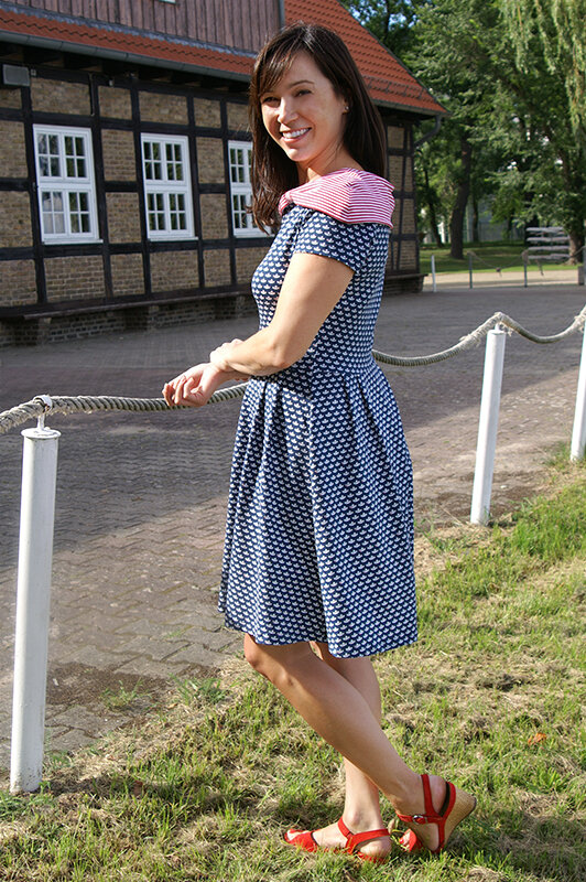 Jerseykleid mit Matrosen-Schalkragen Nähnleitung Jerseykleid mit Matrosen-Schalkragen Nähnleitung