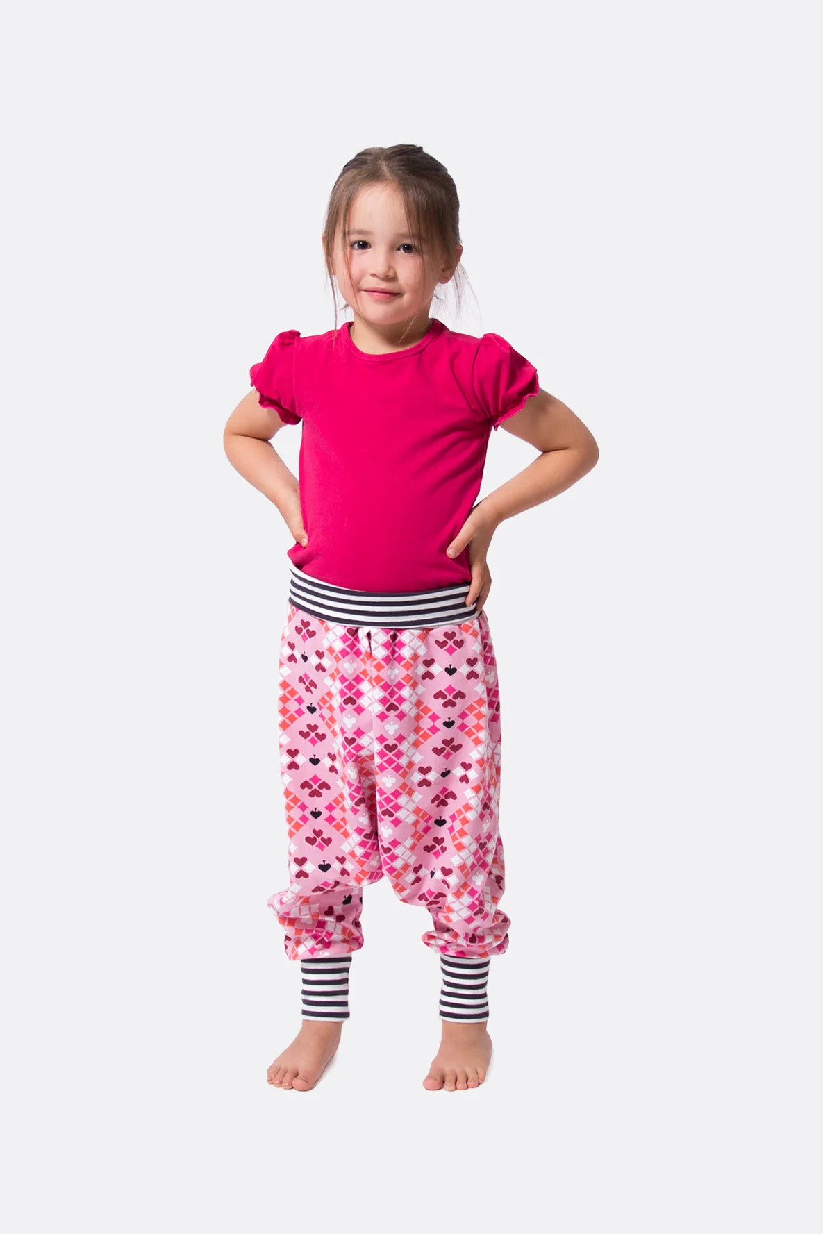 schnittmuster_gratis_kinder_pumphose_naehen Thumbnail