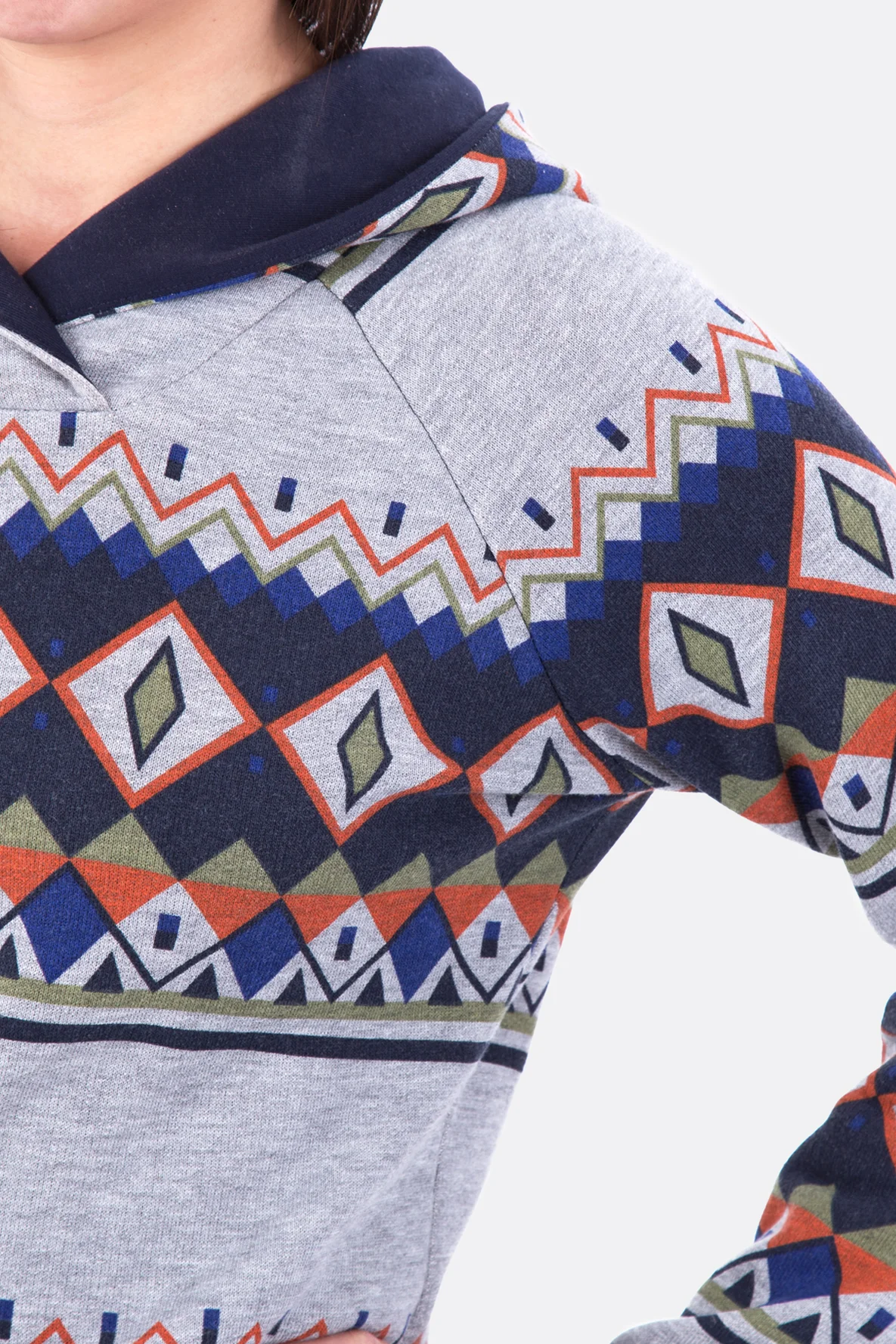 schnittmuster_sweatkleid_raglan_ethno_stoffmuster Thumbnail