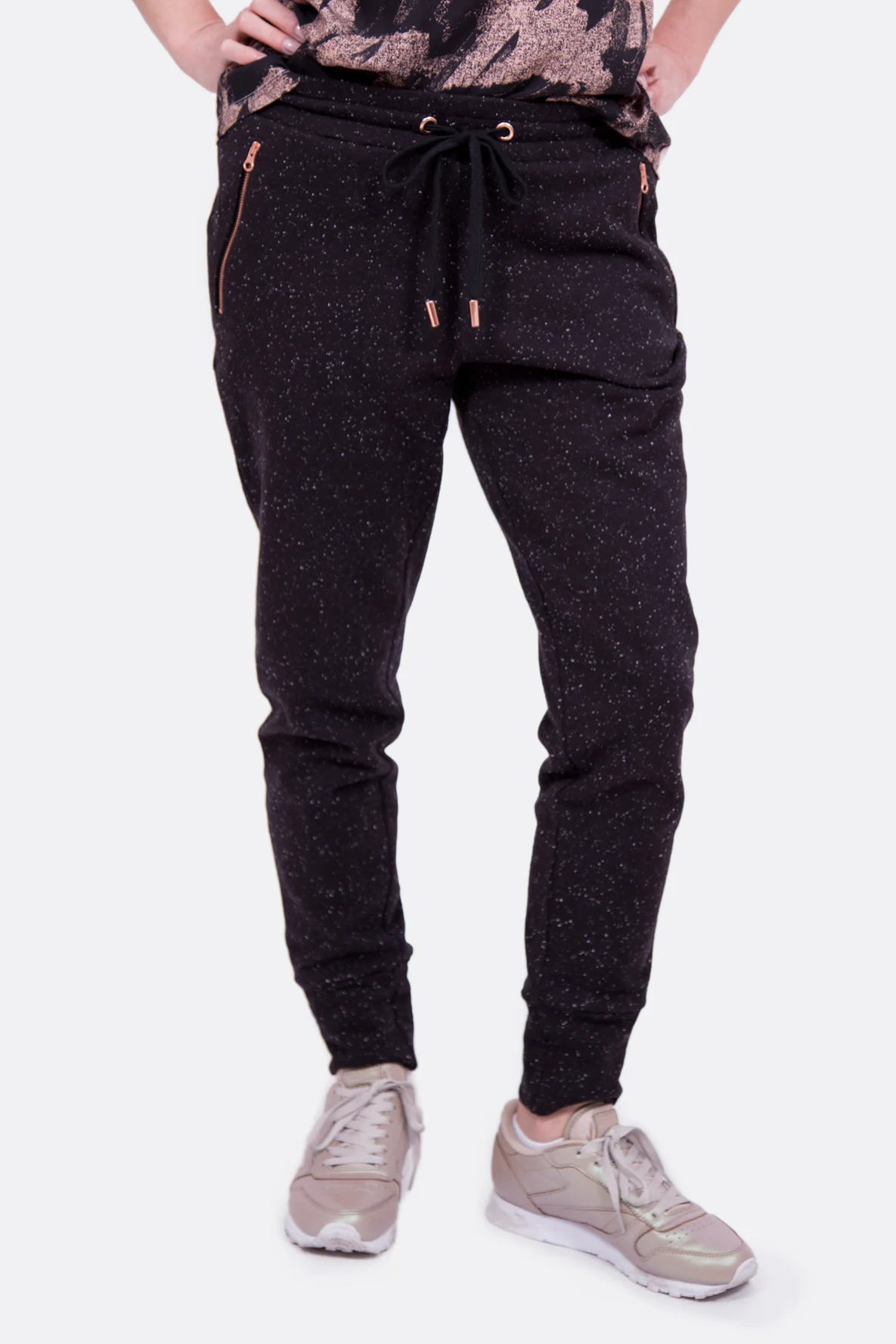 schnittmuster_damen_jogginghose_sweat_naehen Thumbnail