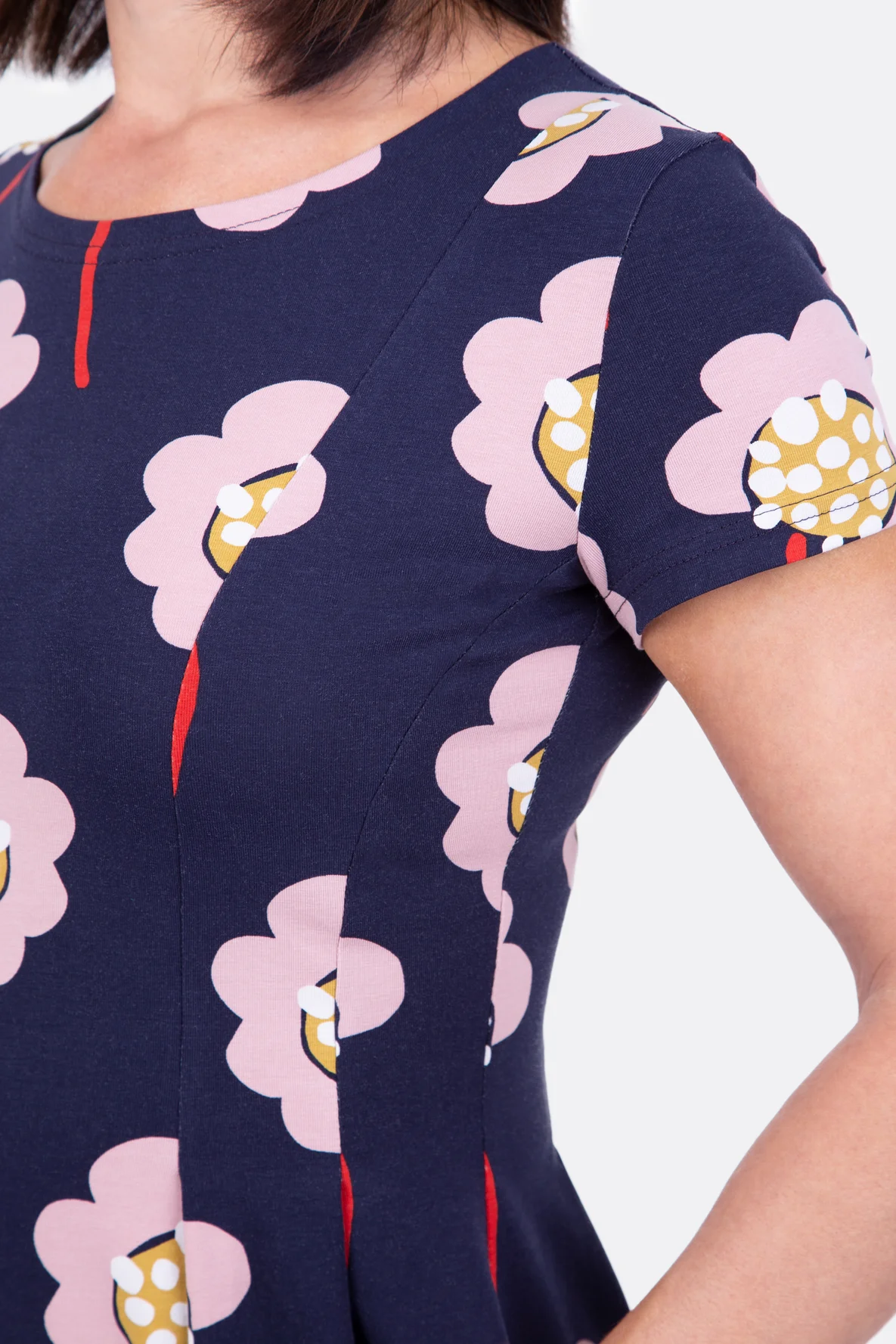 schnittmuster_damenkleid_jersey_wiener_naht_selber_naehen.jpg Thumbnail