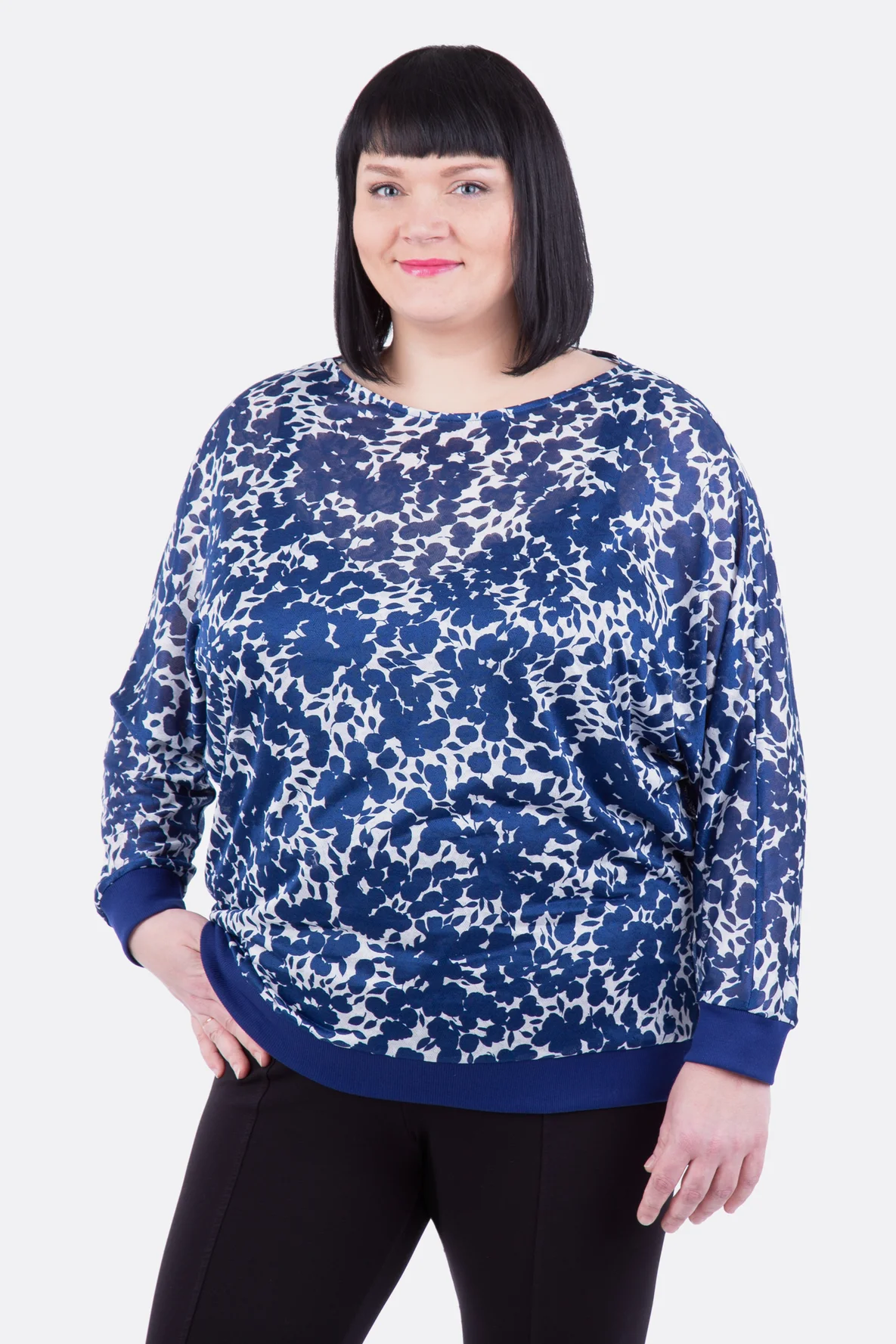 Schnittmuster Damenbluse Fledermaus Blumenstoff selbernähen