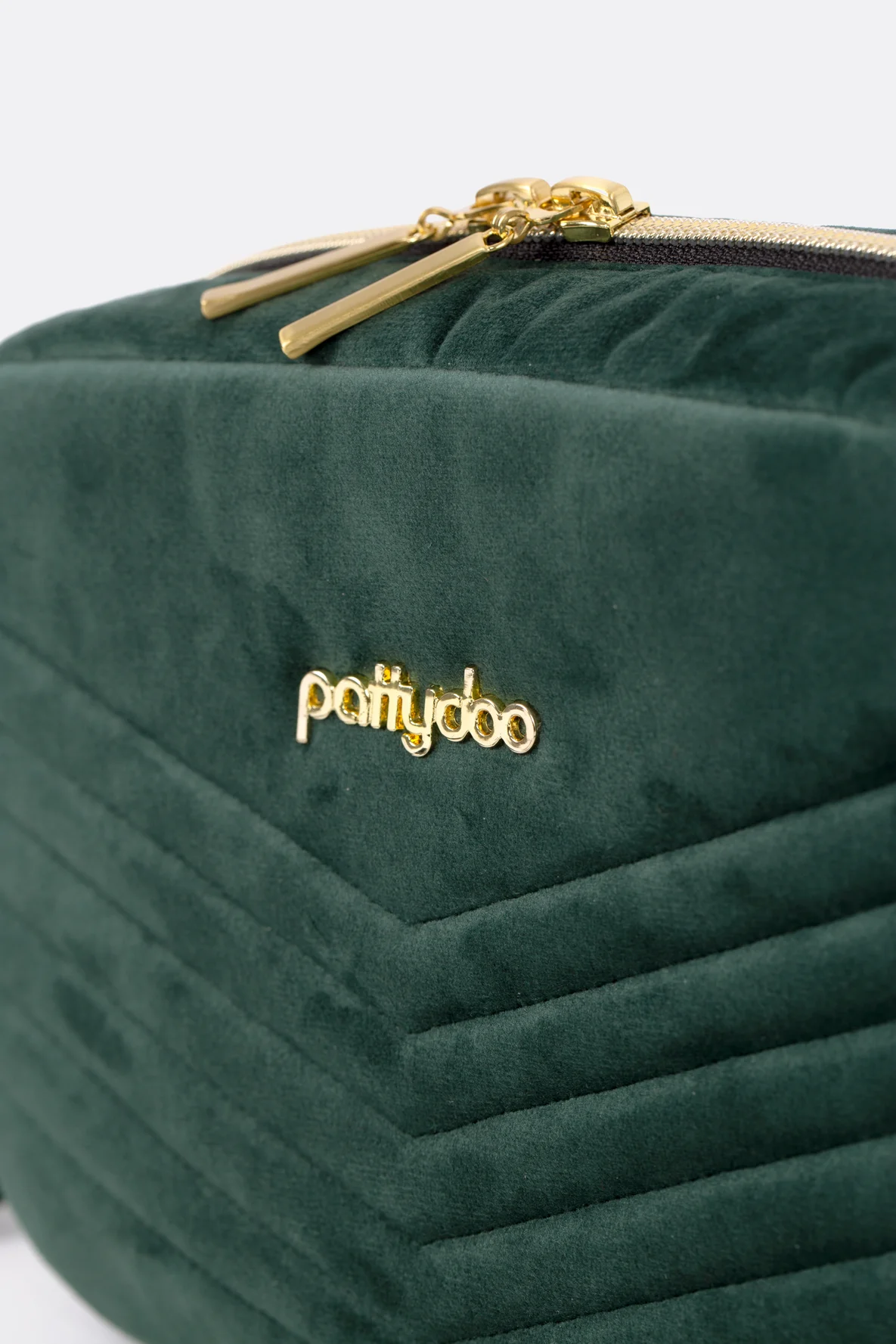 Schnittmuster Tasche Reissverschluss Samt grün