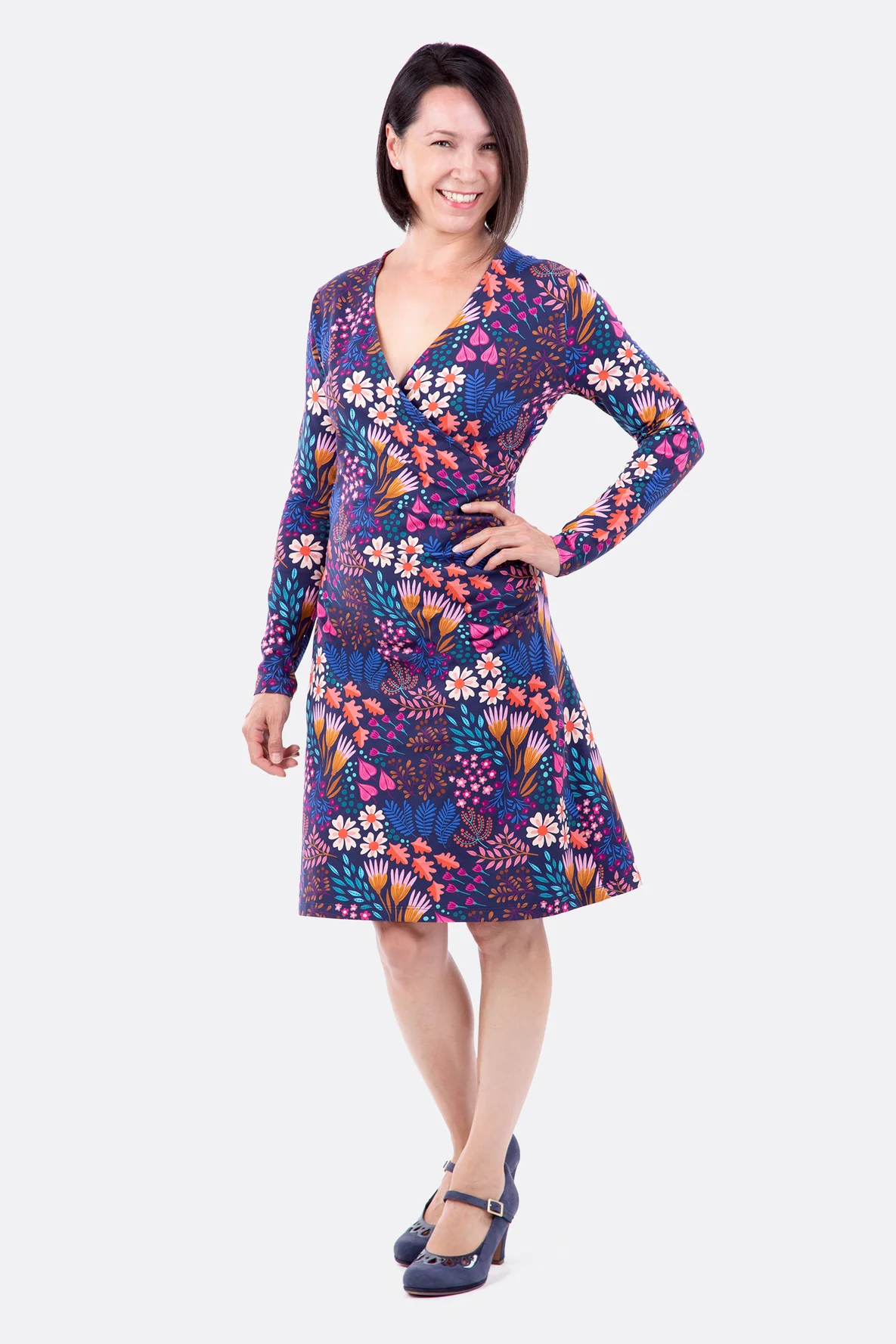 Schnittmuster Damenkleid Wickeloptik selber nähen