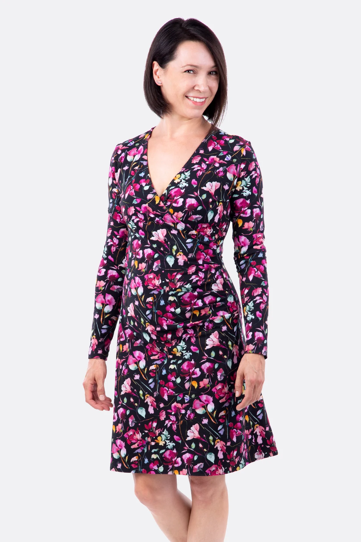 Schnittmuster Jerseykleid V-Ausschnitt Wickel Blumenmuster nähen