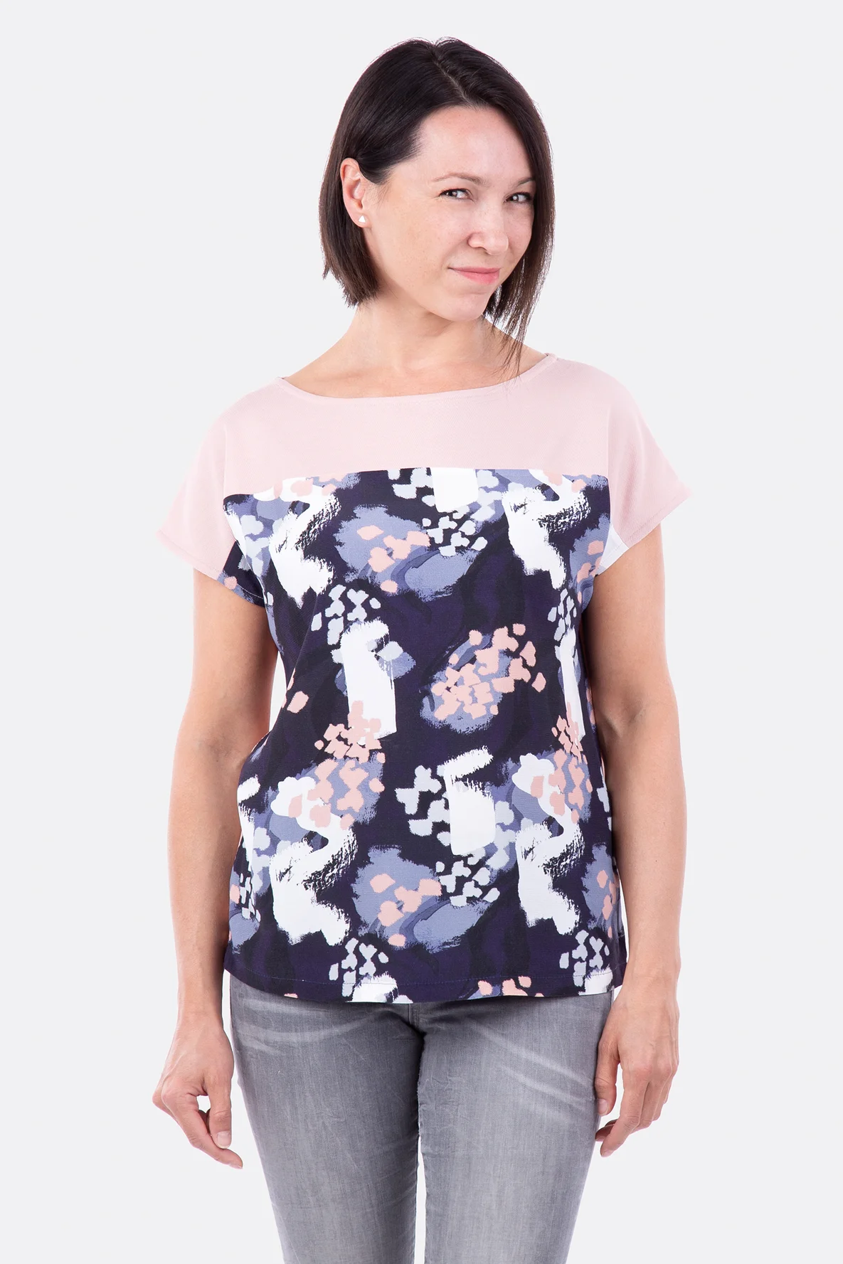 Schnittmuster Damenshirt einfach nähen Anleitung Stoff kombi