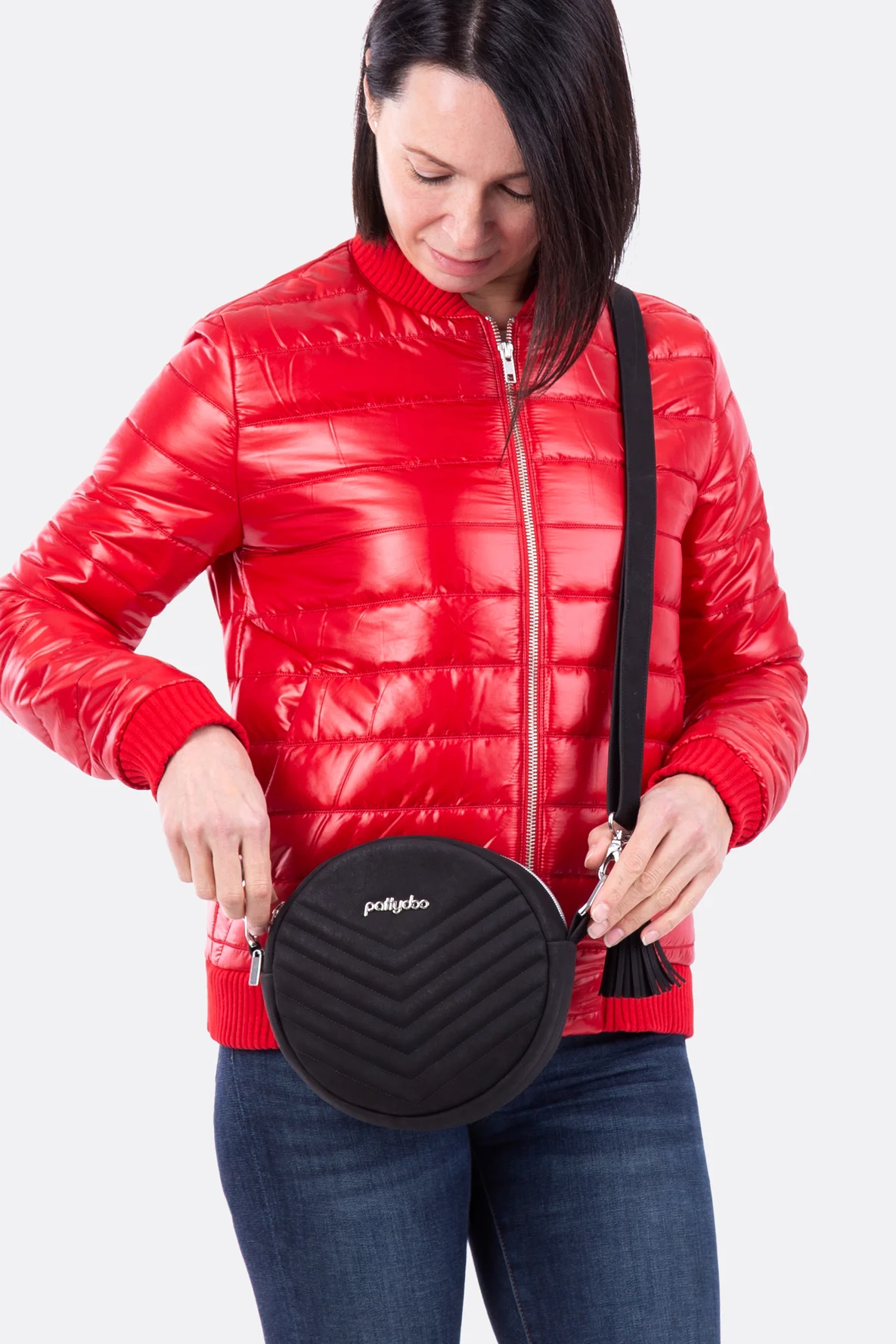 Schnittmuster Adora schwarz rund