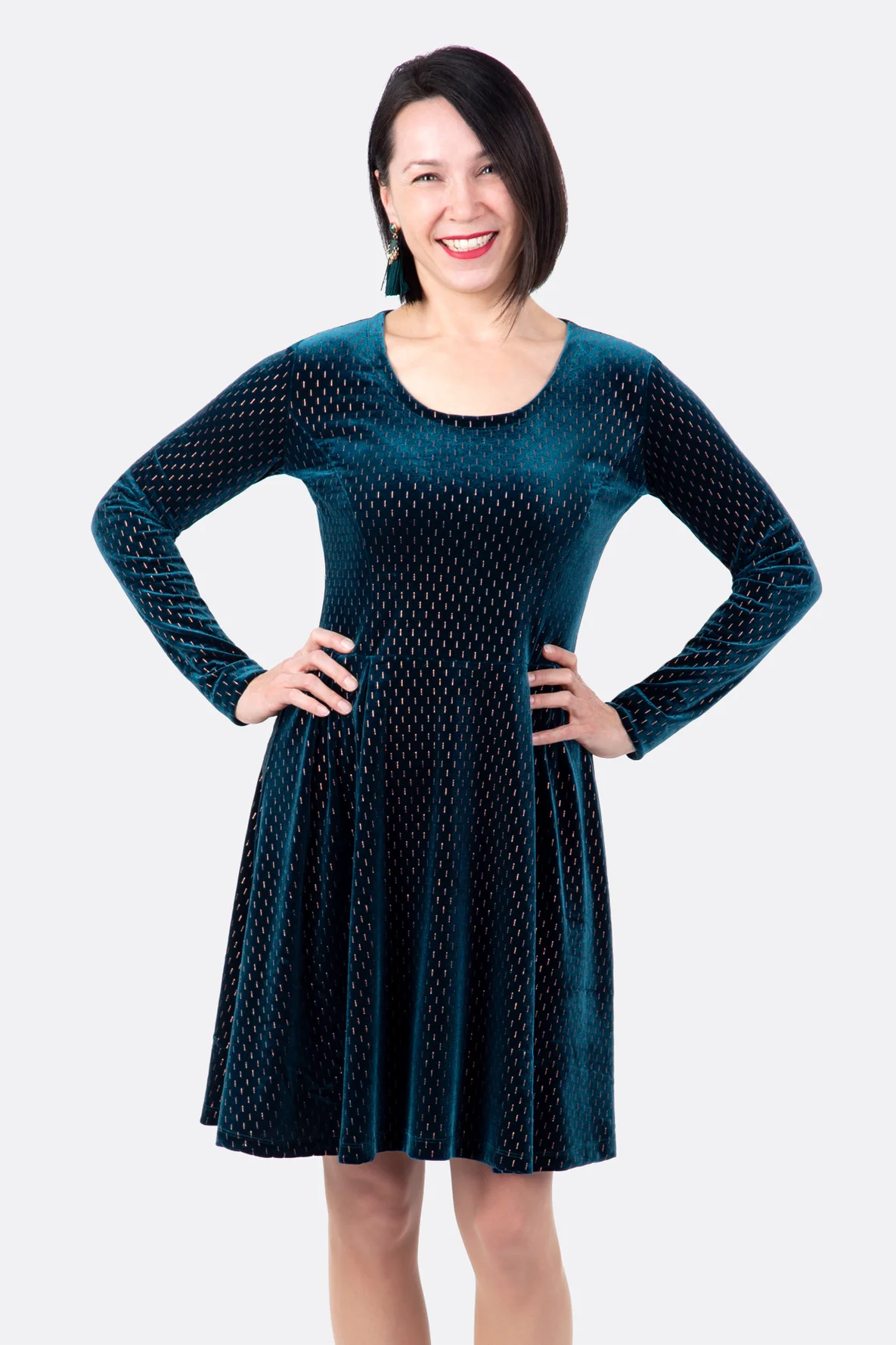 Schnittmuster Damen Weihnachtskleid Samt dunkelgruen selber naehen