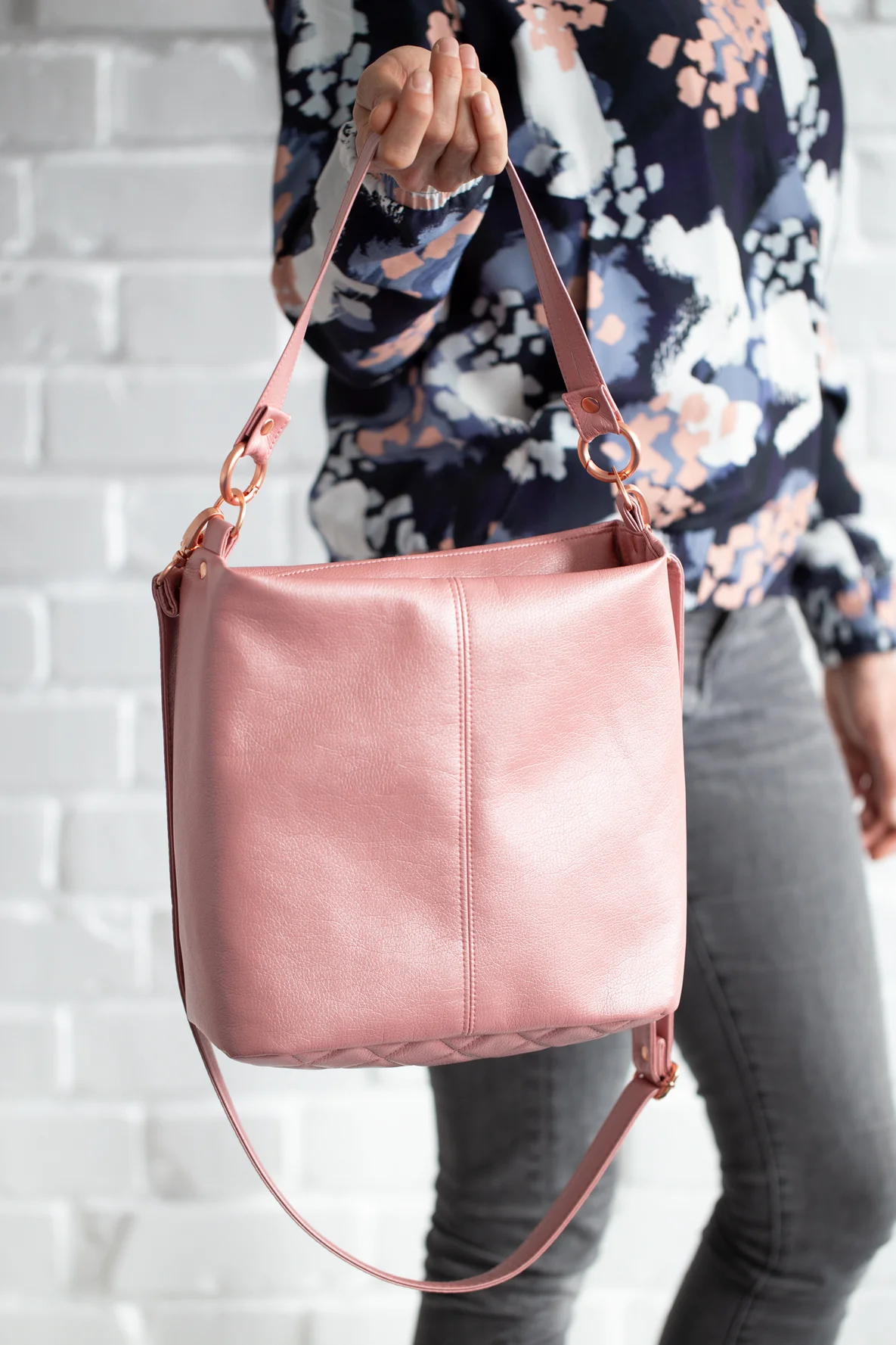 Schnittmuster Hobobag aus Kunstleder selbernähen Tragevariante 