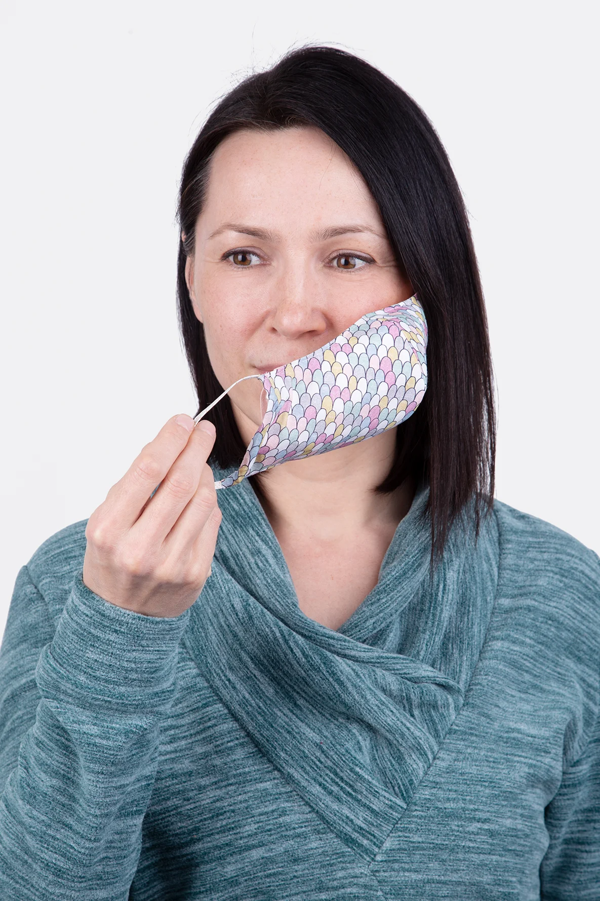 Behelfsmaske tragen Schnittmuster mit Gummiband