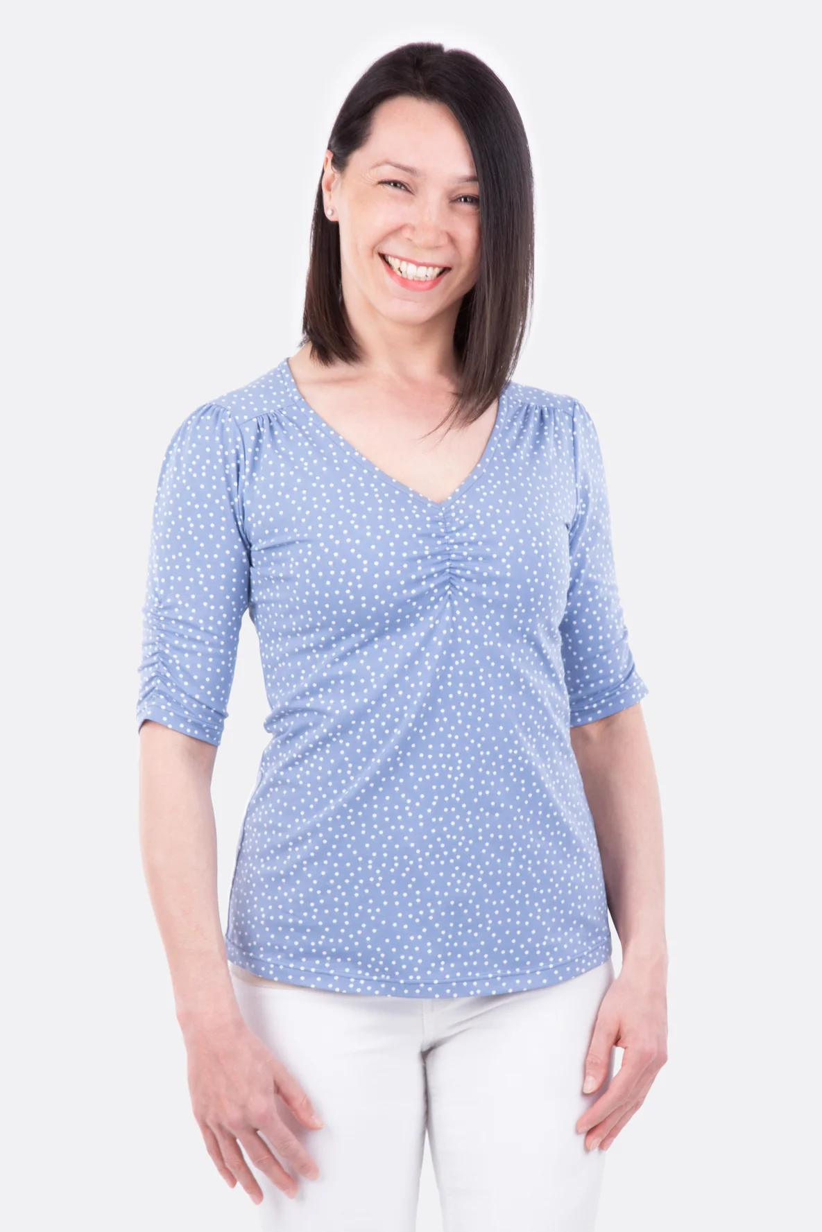Schnittmuster Damenshirt mit halblangen Ärmeln und Raffungen nähen