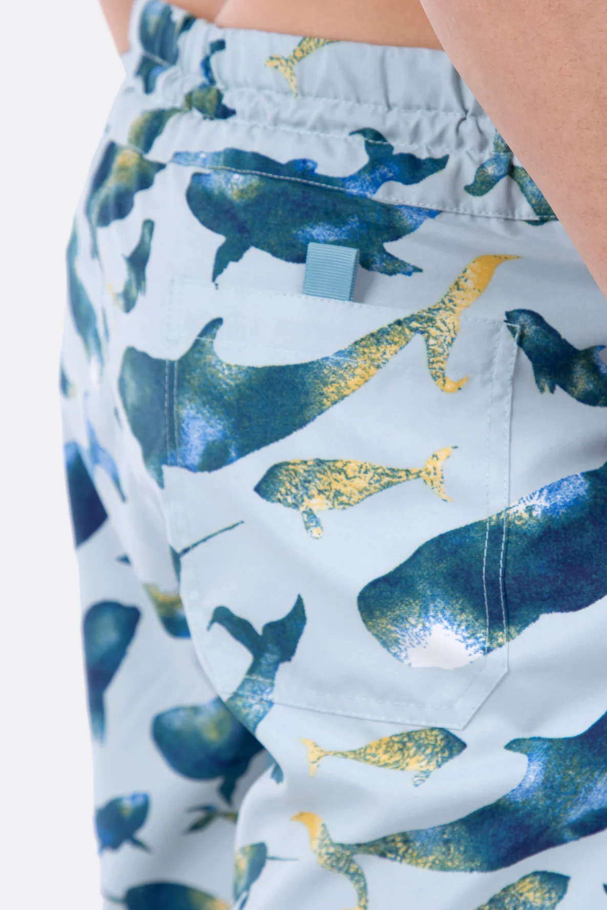 Anleitung Badehose für Herren nähen mit Taschen aus Delphin-Stoff