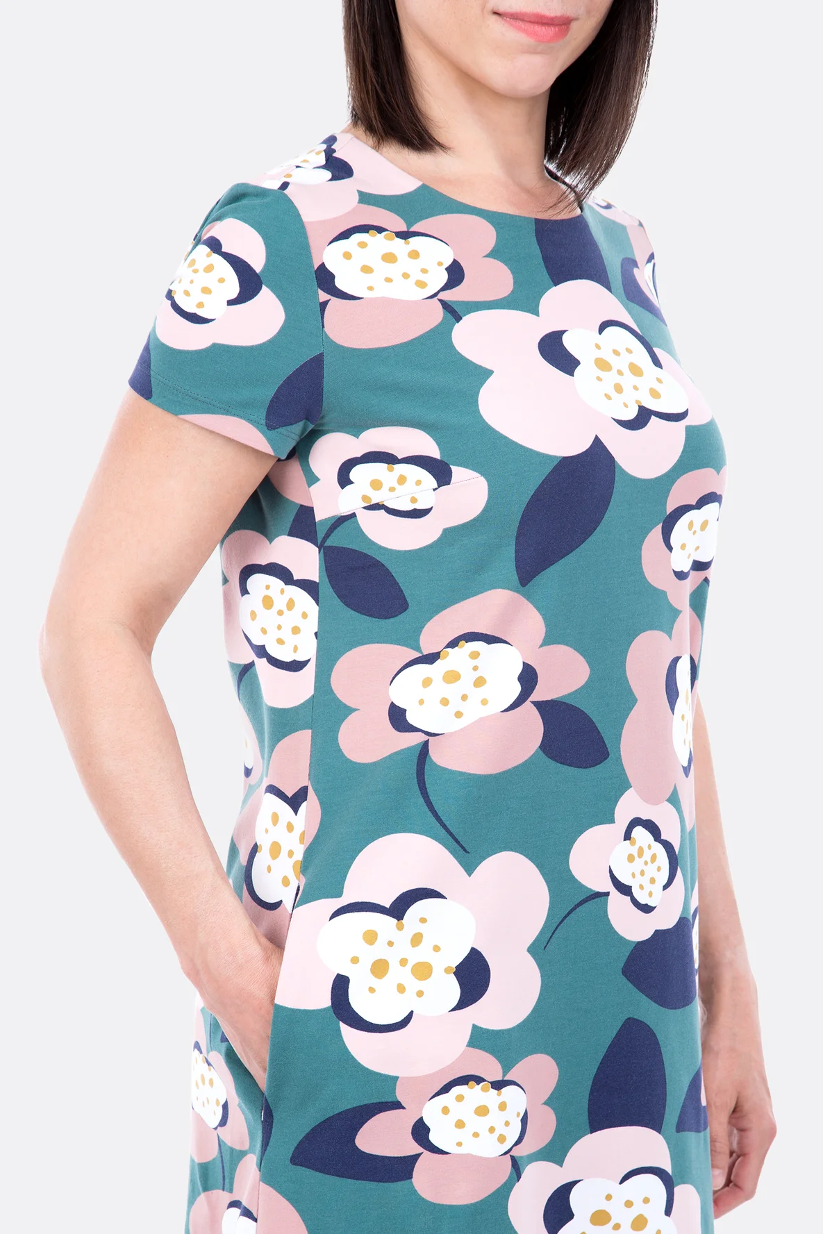 Nähanleitung Damenkleid mit Brustabnähern und Nahttaschen selbernähen