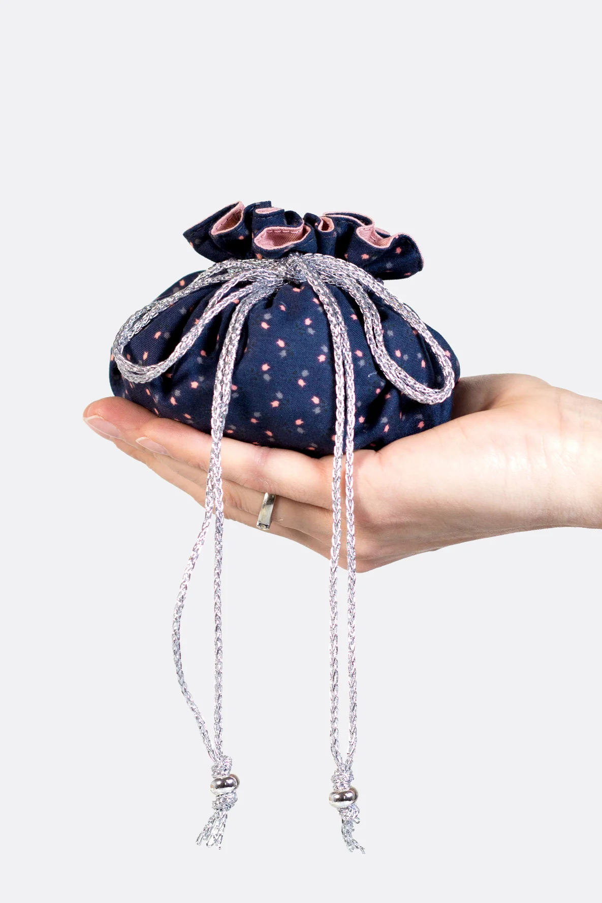 Schnittmuster Freebie Tasche Pompadour Beutel nähen