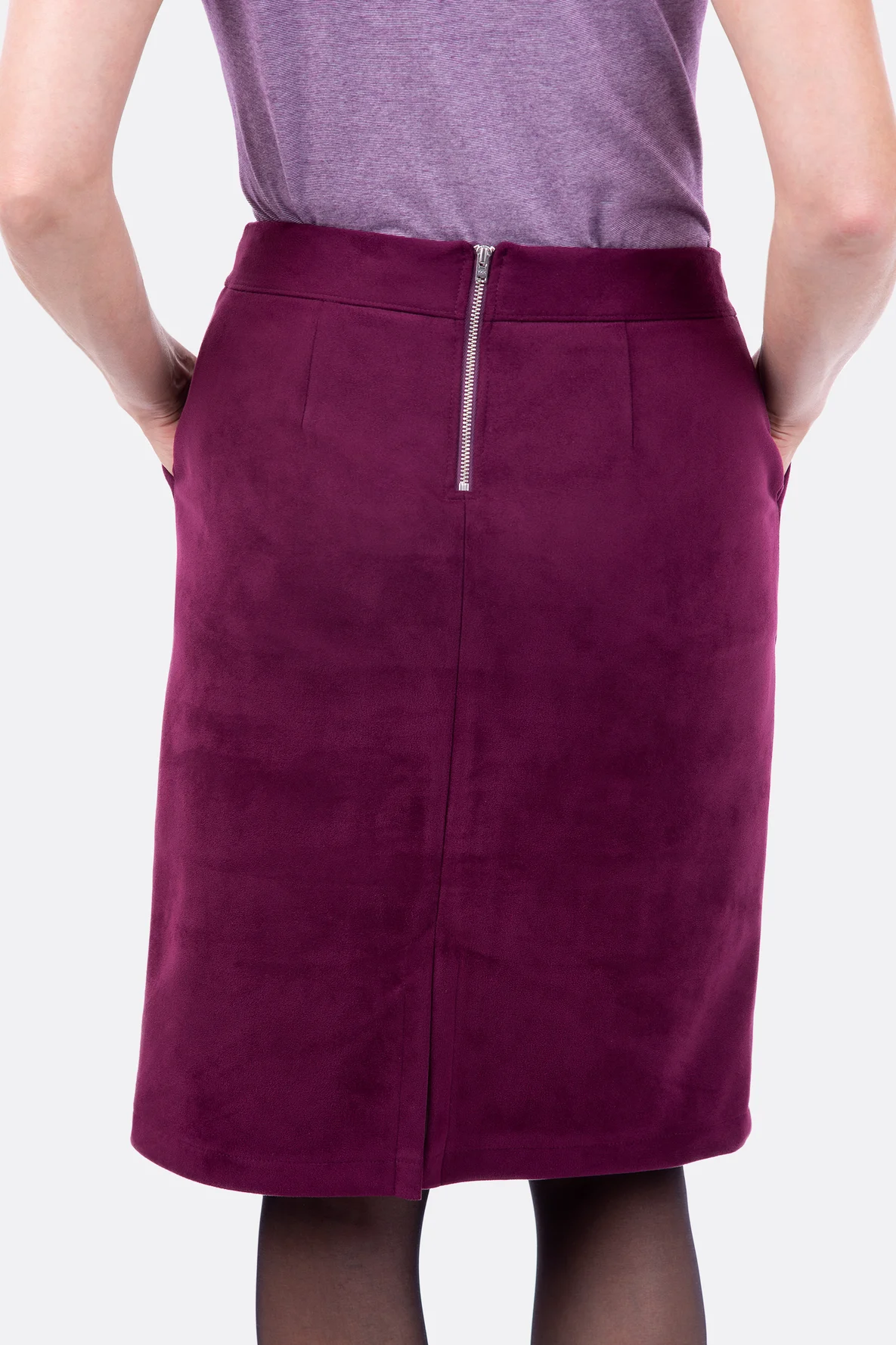 Schnittmuster Bleistiftrock mit Reißverschluss aus Velours knielang nähen