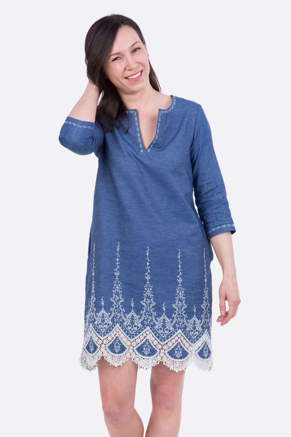 Schnittmuster Damenkleid aus Chambray Bordürenstoff DIY